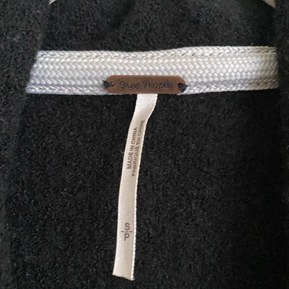 Free People Sweater Size Small Oversized Button Down Cardigan Wool Blend - Picture 3 of 11